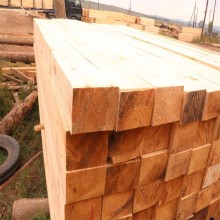 重慶建筑木方廠家 樟子松、白松口料木方條 多種規(guī)格可做